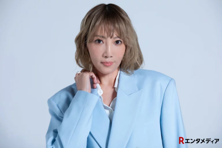 宝塚退団後ミュージカル初共演！柚希礼音＆夢咲ねねインタビュー記事内の6枚中9番目の写真