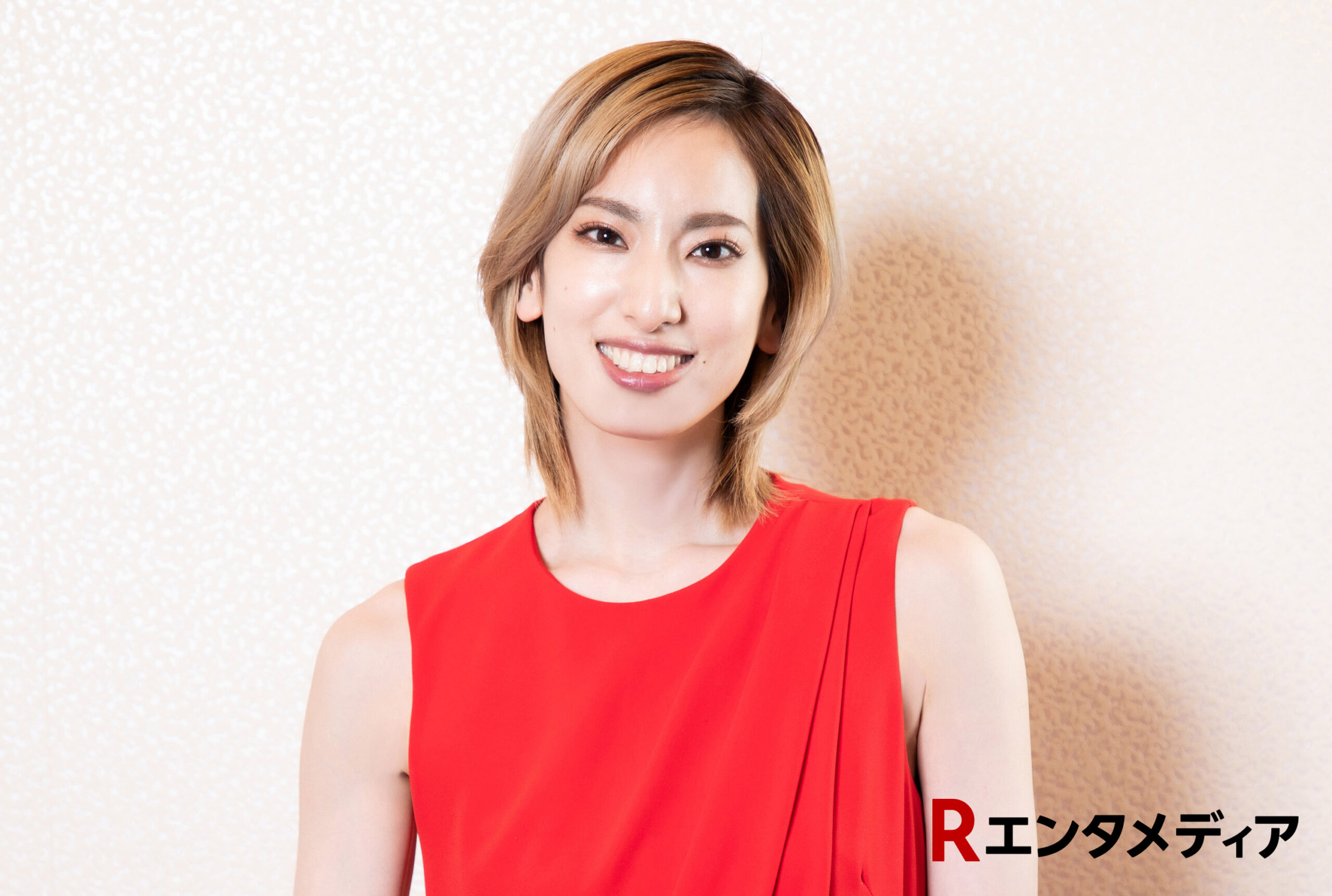 柚香光が選ぶ“初めての宝塚”にぴったりの名作とは？思い出とともに語る：インタビュー後編