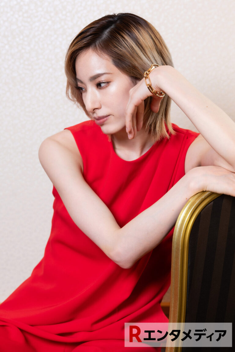 柚香光、宝塚退団後初の舞台で“鬼”に挑戦　劇団☆新感線出演への想いを語る：インタビュー前編記事内の3枚中10番目の写真