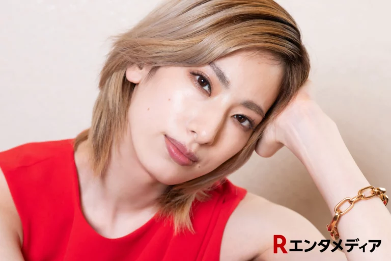 優香　2002年　恋に唄えば♪舞台挨拶　写真60枚 Yahoo!オークション - 恋に唄えば 優香写真集 渡部 伸