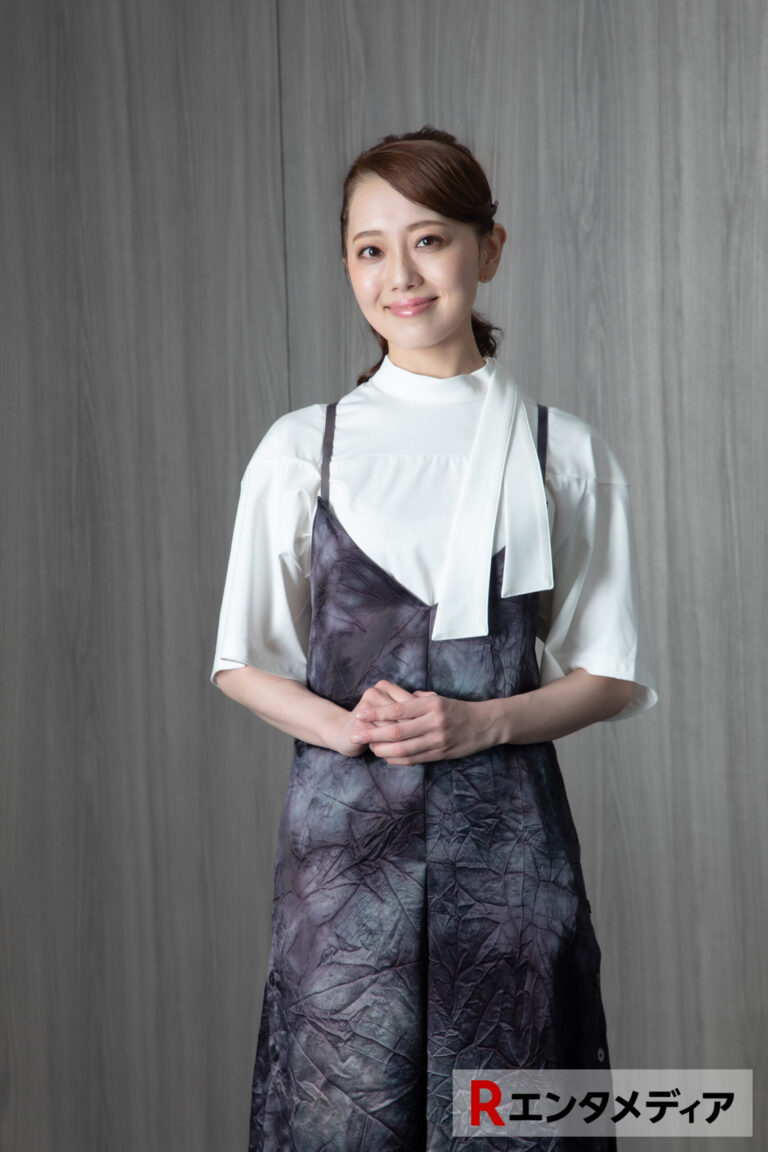 朝月希和が喜劇に挑戦！『歌喜劇／〜蘇る市場三郎 冥土の恋〜』でみせる“新たな顔”：インタビュー前編記事内の3枚中9番目の写真