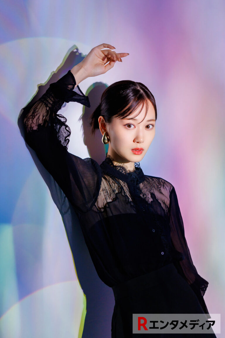 “感情を出せない主人公”とどう向き合った？ 山下美月、連ドラ単独初主演作を語る記事内の8枚中12番目の写真