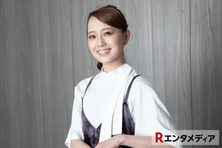 朝月希和が選ぶ、心に残る宝塚歌劇の必見3選：インタビュー後編記事内の4枚中6番目の写真