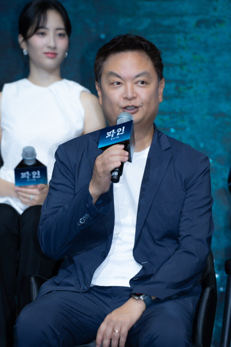 Disney+オリジナル韓国ドラマ『パイン ならず者たち』制作発表会レポート記事内の3枚中17番目の写真