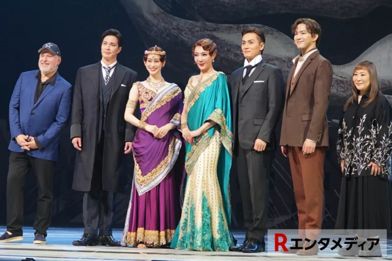 柚希礼音＆愛希れいか、「生き抜く」覚悟！ミュージカル『マタ・ハリ』会見記事内の4枚中19番目の写真