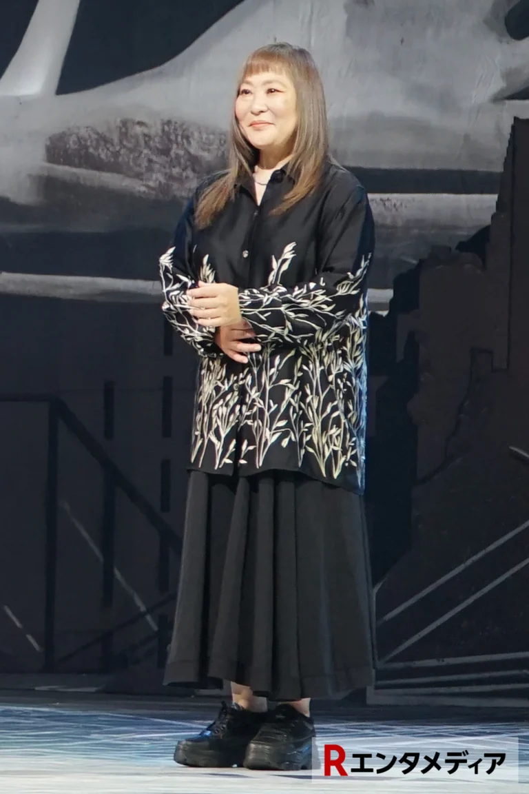 柚希礼音＆愛希れいか、「生き抜く」覚悟！ミュージカル『マタ・ハリ』会見記事内の10枚中19番目の写真