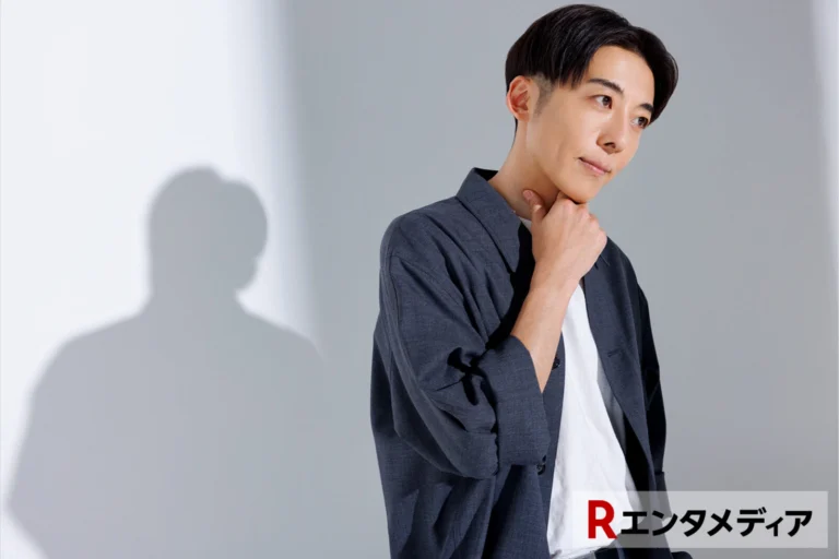高橋一生インタビュー：『1972 渚の螢火』の魅力&俳優としてのアイデンティティを語る記事内の1枚中8番目の写真